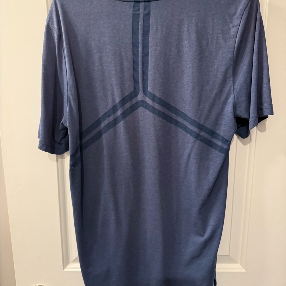 Asics Men's Heather Navy Tee with Geometric Design